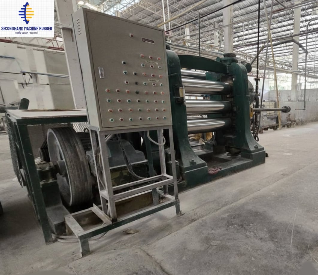 เครื่องรีดแผ่นยางสี่ลูกกลิ้ง (4-Roll Rubber Calender) ช่วยปรับ ความหนาบางแผ่นยางให้สม่ำเสมอ และ ประกบ ผ้ากับยาง เครื่องรีดแผ่นยางสี่ลูกกลิ้ง (4-Roll Rubber Calender) ช่วยปรับ ความหนาบางแผ่นยางให้สม่ำเสมอ และ ประกบ ผ้ากับยาง