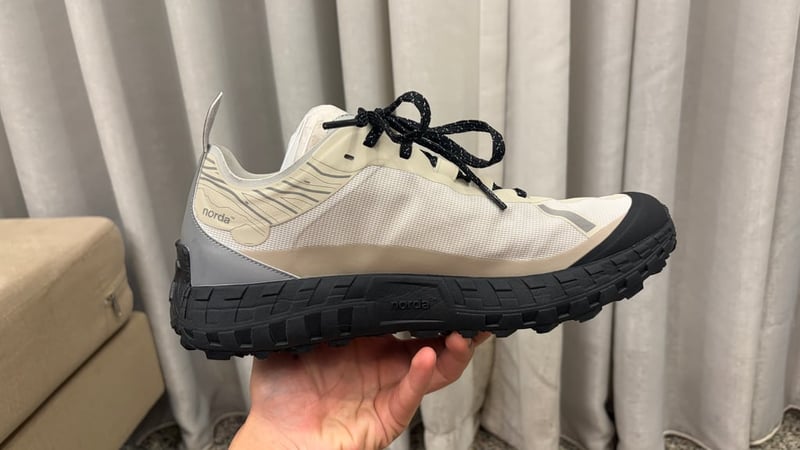 ปล่อย Norda 001A - สี Cinder - 11.5 US