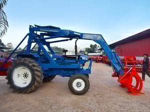 ขายรถไถฟอร์ด ติดคีบ แสงกลึง มือ2 สภาพสวย เครื่องดี เกียร์ดี พร้อมใช้งาน ขายรถไถฟอร์ด ติดคีบ แสงกลึง มือ2 สภาพสวย เครื่องดี เกียร์ดี พร้อมใช้งาน