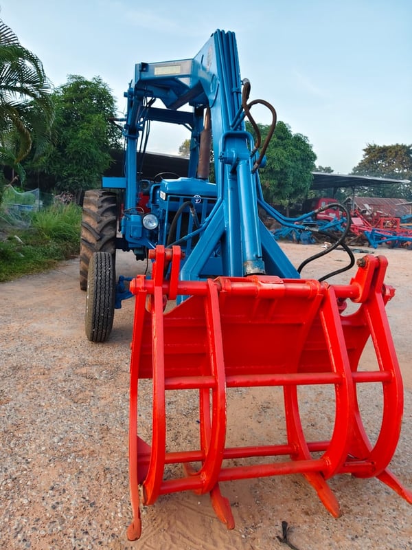 ขายรถไถฟอร์ด ติดคีบ แสงกลึง มือ2 สภาพสวย เครื่องดี เกียร์ดี พร้อมใช้งาน ขายรถไถฟอร์ด ติดคีบ แสงกลึง มือ2 สภาพสวย เครื่องดี เกียร์ดี พร้อมใช้งาน