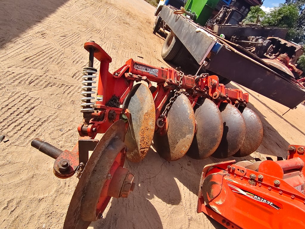 ขาย ผาน 5*24ตราช้างDP245-6F มือ2 ราคา 18,500 บาท ขาย ผาน 5*24ตราช้างDP245-6F มือ2 ราคา 18,500 บาท