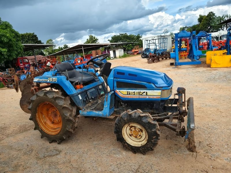 รถไถ อิเซกิ 165 เก่านอก