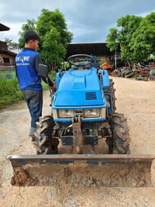 รถไถ อิเซกิ 165 เก่านอก