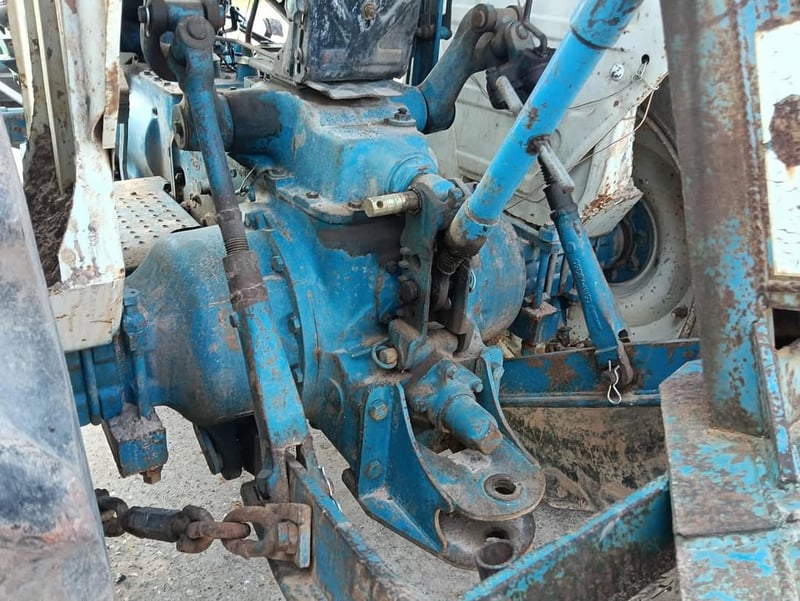 รถไถฟอร์ด 6,600 ตัวเต็มพร้อมใช้งาน 235,000 รถไถฟอร์ด 6,600 ตัวเต็มพร้อมใช้งาน 235,000