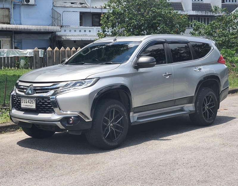MITSUBISHI PAJERO 2.4GT จอ NAVI เครื่องดีเซล เกียร์ออโต้