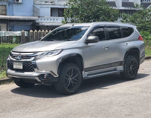 MITSUBISHI PAJERO 2.4GT จอ NAVI เครื่องดีเซล เกียร์ออโต้ MITSUBISHI PAJERO 2.4GT จอ NAVI เครื่องดีเซล เกียร์ออโต้