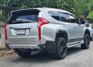 MITSUBISHI PAJERO 2.4GT จอ NAVI เครื่องดีเซล เกียร์ออโต้ MITSUBISHI PAJERO 2.4GT จอ NAVI เครื่องดีเซล เกียร์ออโต้