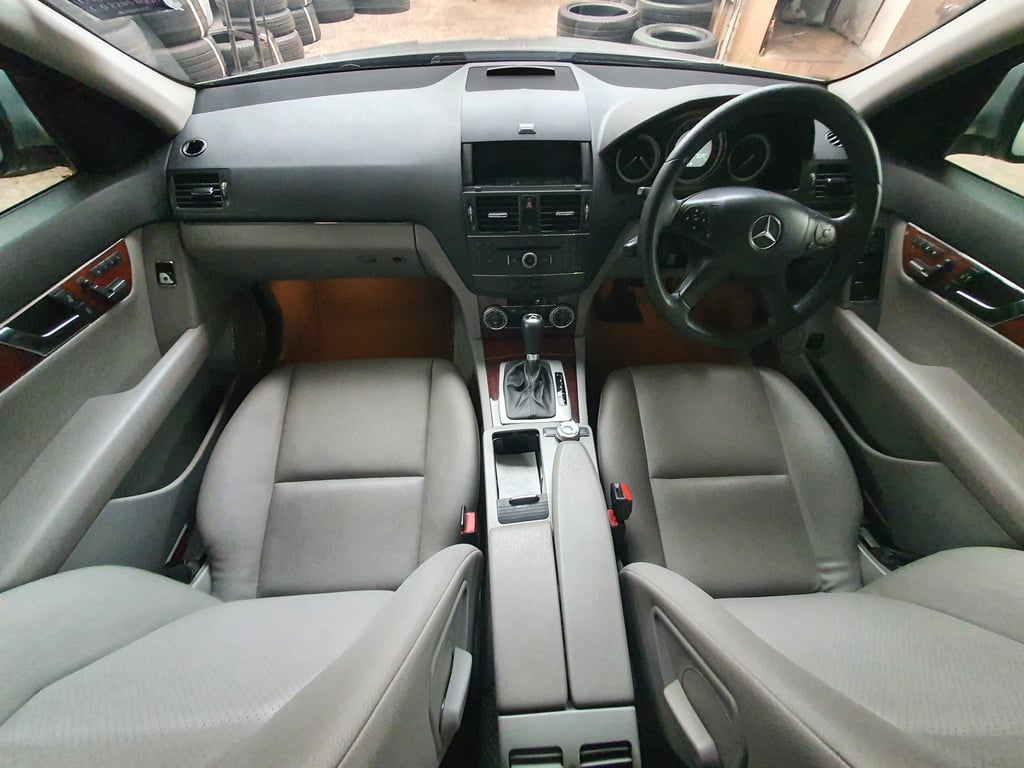 BENZ C200 KOMPRESSOR โฉม W204
