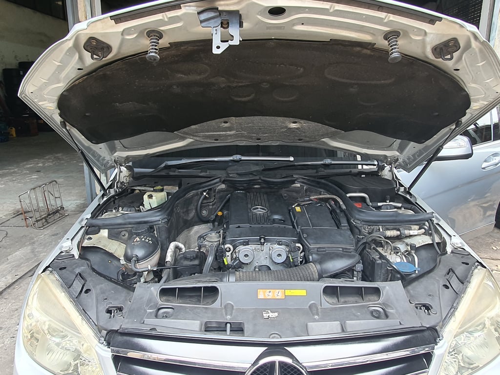 BENZ C200 KOMPRESSOR โฉม W204