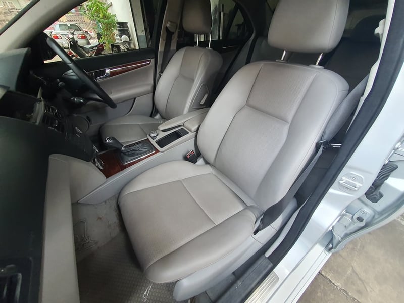 BENZ C200 KOMPRESSOR โฉม W204 BENZ C200 KOMPRESSOR โฉม W204