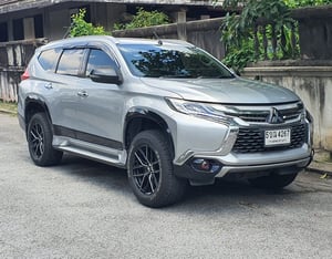 MITSUBISHI PAJERO 2.4GT จอ NAVI เครื่องดีเซล เกียร์ออโต้ MITSUBISHI PAJERO 2.4GT จอ NAVI เครื่องดีเซล เกียร์ออโต้