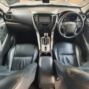 MITSUBISHI PAJERO 2.4GT จอ NAVI เครื่องดีเซล เกียร์ออโต้ MITSUBISHI PAJERO 2.4GT จอ NAVI เครื่องดีเซล เกียร์ออโต้