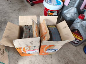 ขาย ผ้าเบรครถบรรทุก+กรองดักน้ำ isuzu deca 195 กรองโซล่า e13c
