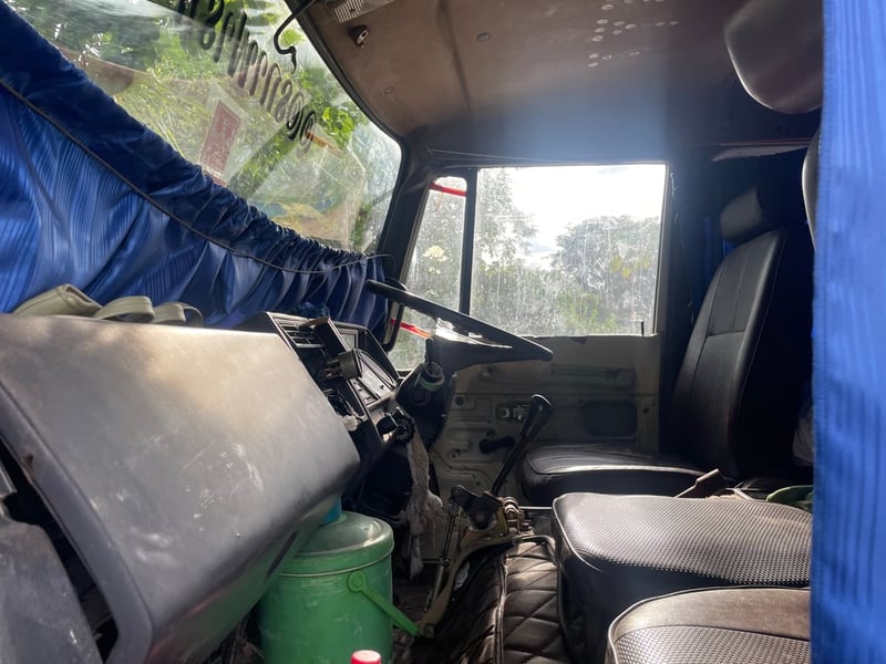 สิบล้อฮีโน่ ใช้งานปกติ รถอยู่อำเภอศรีเมืองใหม่ จ อุบล