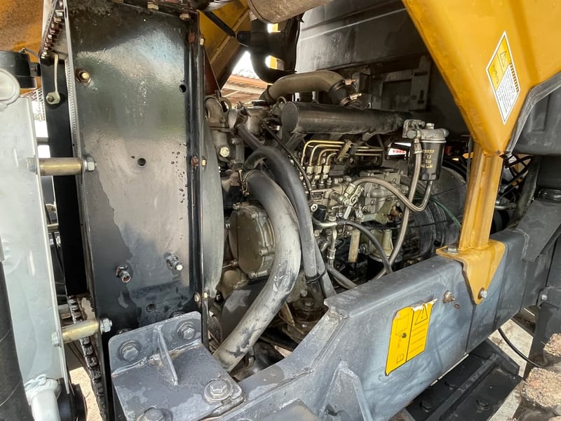 ขายรถตักล้อยาง เเขนยาว