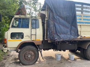 สิบล้อฮีโน่ ใช้งานปกติ รถอยู่อำเภอศรีเมืองใหม่ จ อุบล