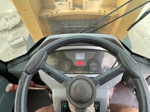 ขายรถตักล้อยาง เเขนยาว