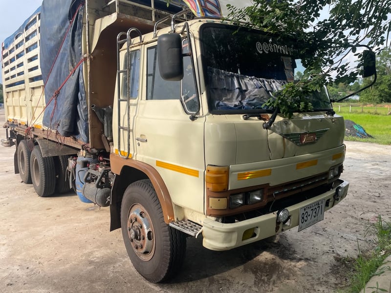 สิบล้อฮีโน่ ใช้งานปกติ รถอยู่อำเภอศรีเมืองใหม่ จ อุบล