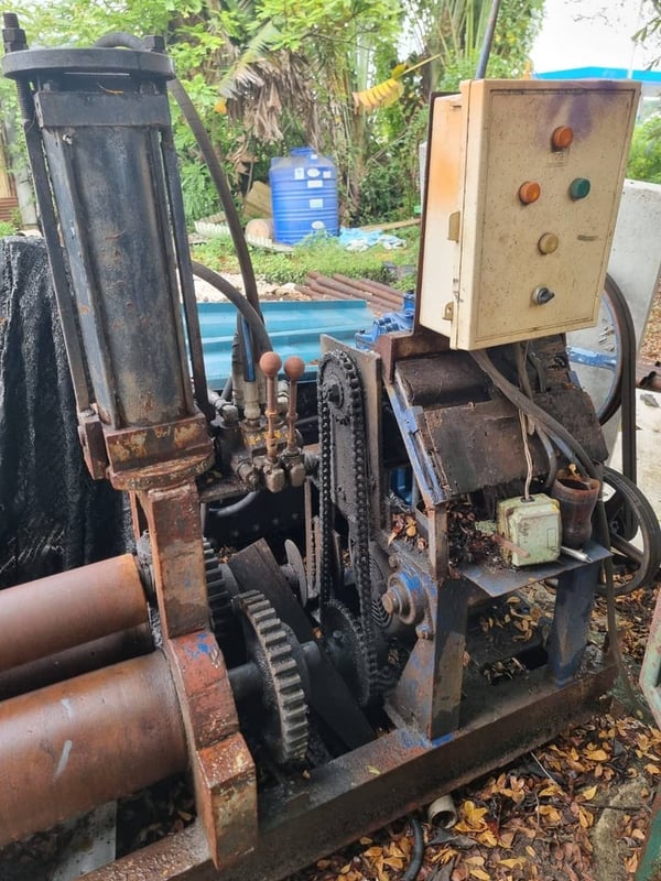 เครื่องม้วนเหล็กหนา 3ลูกกลิ้ง ระบบไฮดรอลิค เครื่องม้วนเหล็กหนา 3ลูกกลิ้ง ระบบไฮดรอลิค