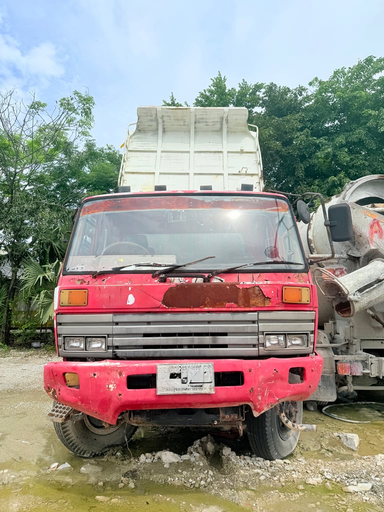 ขาย10ล้อดั๊มพ์ NISSAN