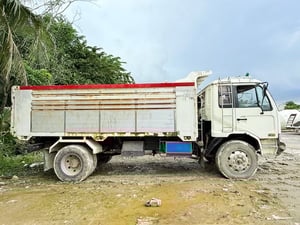 ขาย 6ล้อ ดั๊มพ์ NISSAN ขาย 6ล้อ ดั๊มพ์ NISSAN