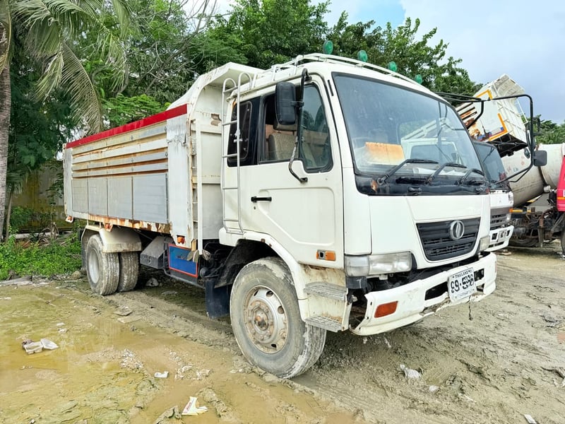 ขาย 6ล้อ ดั๊มพ์ NISSAN ขาย 6ล้อ ดั๊มพ์ NISSAN