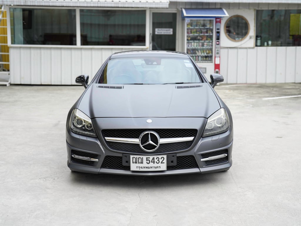 Mercedes-Benz SLK200 Kompressor (R172) จดปี 2015 ดาวห์เริ่มต้นที่ 49,000 บ. Mercedes-Benz SLK200 Kompressor (R172) จดปี 2015 ดาวห์เริ่มต้นที่ 49,000 บ.