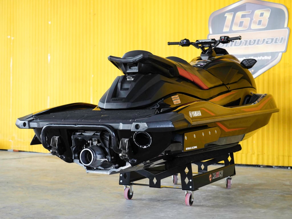 Yamaha GP1800R SVHO Waverunner ปี 2021 Yamaha GP1800R SVHO Waverunner ปี 2021