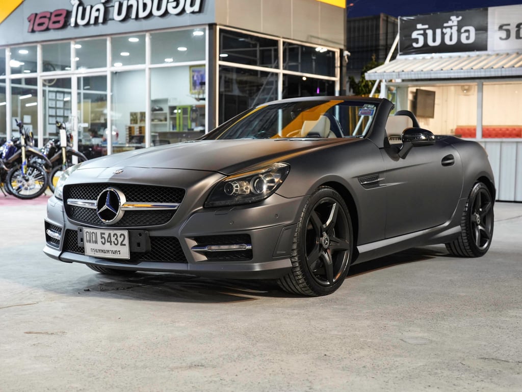 Mercedes-Benz SLK200 Kompressor (R172) จดปี 2015 ดาวห์เริ่มต้นที่ 49,000 บ. Mercedes-Benz SLK200 Kompressor (R172) จดปี 2015 ดาวห์เริ่มต้นที่ 49,000 บ.