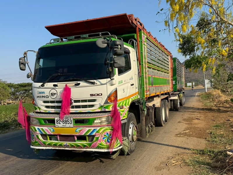 ขายครับ 344 ปี56 ใส่ของได้  30 ตัน