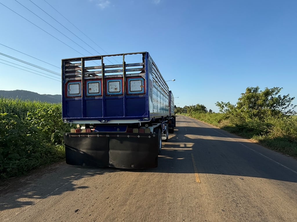 เจ้าของขายเองครับ 360 ปี55 ครับ ดั้มพ์แม่-ลูก กระบะมิเนียม