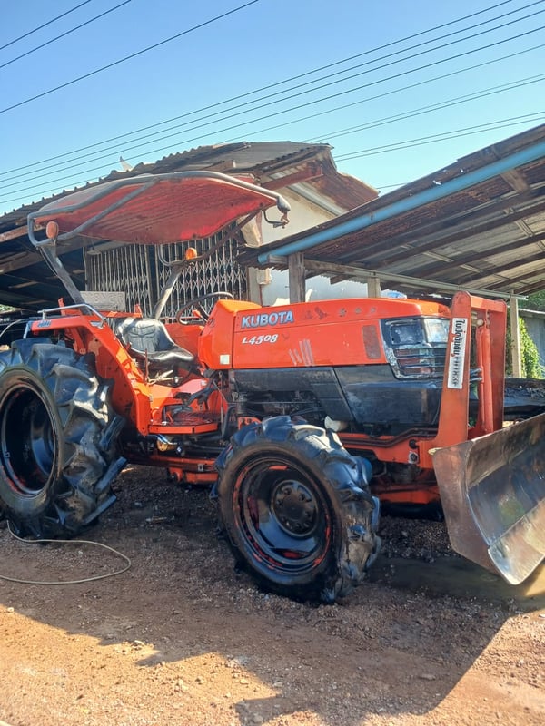 รถไถคูโบต้ารุ่นL4508ใบมีด