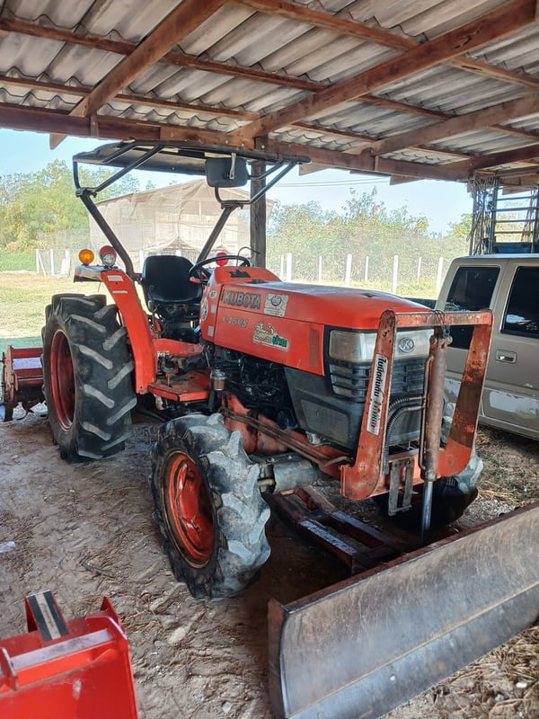 รถไถคูโบต้ารุ่นL4508ใบมีดโรตารี