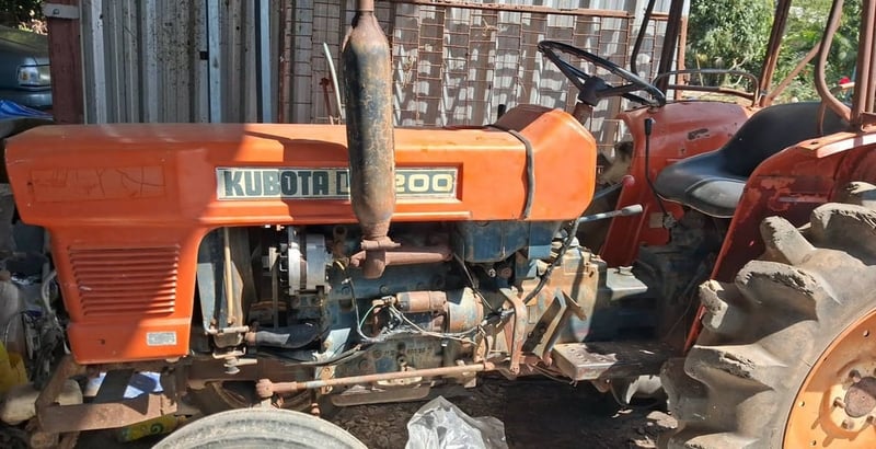 รถไถคูโบต้ารุ่นL2000