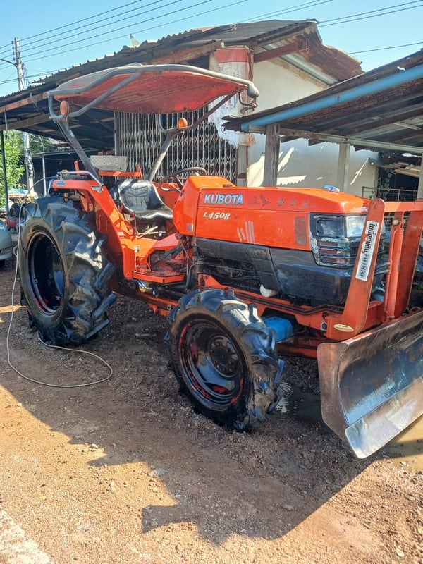 รถไถคูโบต้ารุ่นL4508ใบมีด
