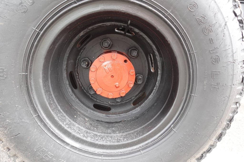 ขายรถดั้มISUZU NPR115แรงม้าปี43 รถห้างแท้ ดั้มลงเล่มเรียบร้อย ดั้มใหญ่ยิงหน้า6ตัน ช่วงล่างใหญ่Fหน้าหลัง พร้อมใช้งานพร้อมโอนทั่วไทย