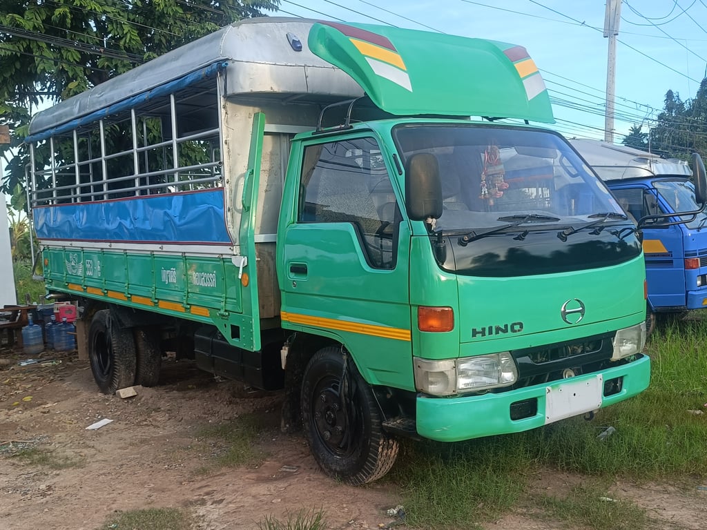 ขายรถโดยสาร HINO115แรงปี43 แอร์เย็นเครื่องเยี่ยม แชสซีสวยๆเอกสารครบพร้อมโอน