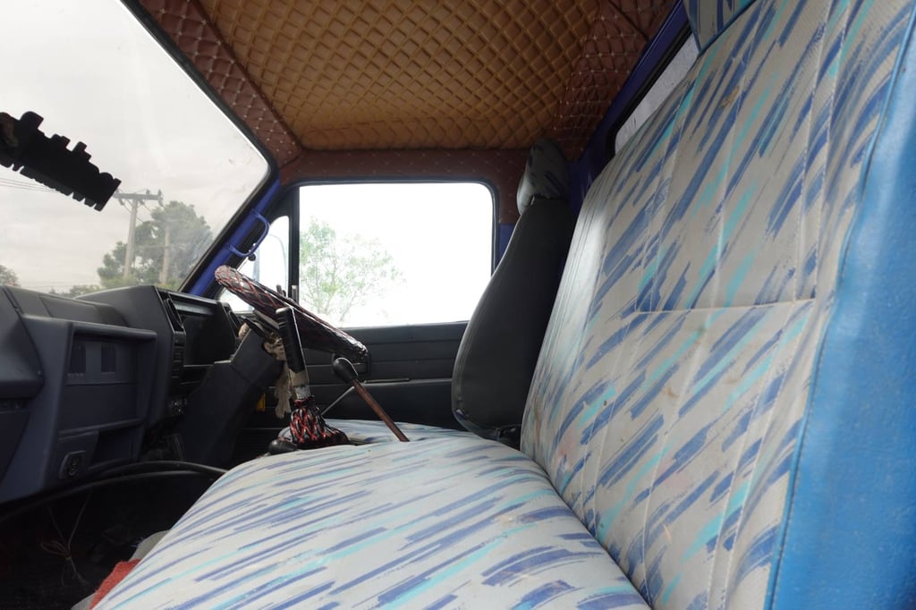 ขายรถดั้มISUZU NPR115แรงม้าปี43 รถห้างแท้ ดั้มลงเล่มเรียบร้อย ดั้มใหญ่ยิงหน้า6ตัน ช่วงล่างใหญ่Fหน้าหลัง พร้อมใช้งานพร้อมโอนทั่วไทย ขายรถดั้มISUZU NPR115แรงม้าปี43 รถห้างแท้ ดั้มลงเล่มเรียบร้อย ดั้มใหญ่ยิงหน้า6ตัน ช่วงล่างใหญ่Fหน้าหลัง พร้อมใช้งานพร้อมโอนทั่วไทย