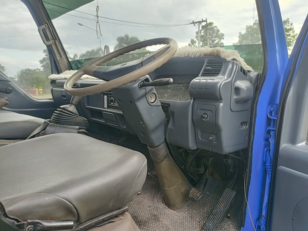 ขายรถโดยสาร6ล้อISUZU NPR120แรง ยาว5ม. แอร์เย็น เครื่องเยี่ยม แชสซีสวยๆช่วงล่างแน่นๆ รถสวยพสภาพเยี่ยมพร้อมใช้งาน ขายรถโดยสาร6ล้อISUZU NPR120แรง ยาว5ม. แอร์เย็น เครื่องเยี่ยม แชสซีสวยๆช่วงล่างแน่นๆ รถสวยพสภาพเยี่ยมพร้อมใช้งาน