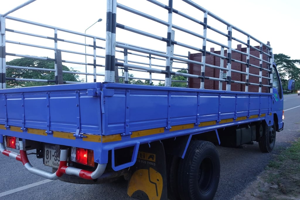 ISUZU NKR 110แรงม้าปี39รถห้างแท้ออกจากศูนย์เครื่องเยี่ยมแน่นปึ๊ก เกียร์ดีเบรคดี ระบบไฟครบ รถสวยๆพร้อมใช้พร้อมโอนทั่วไทย ISUZU NKR 110แรงม้าปี39รถห้างแท้ออกจากศูนย์เครื่องเยี่ยมแน่นปึ๊ก เกียร์ดีเบรคดี ระบบไฟครบ รถสวยๆพร้อมใช้พร้อมโอนทั่วไทย