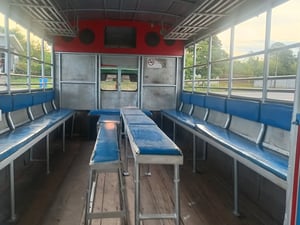 ขายรถโดยสาร HINO115แรงปี43 แอร์เย็นเครื่องเยี่ยม แชสซีสวยๆเอกสารครบพร้อมโอน ขายรถโดยสาร HINO115แรงปี43 แอร์เย็นเครื่องเยี่ยม แชสซีสวยๆเอกสารครบพร้อมโอน