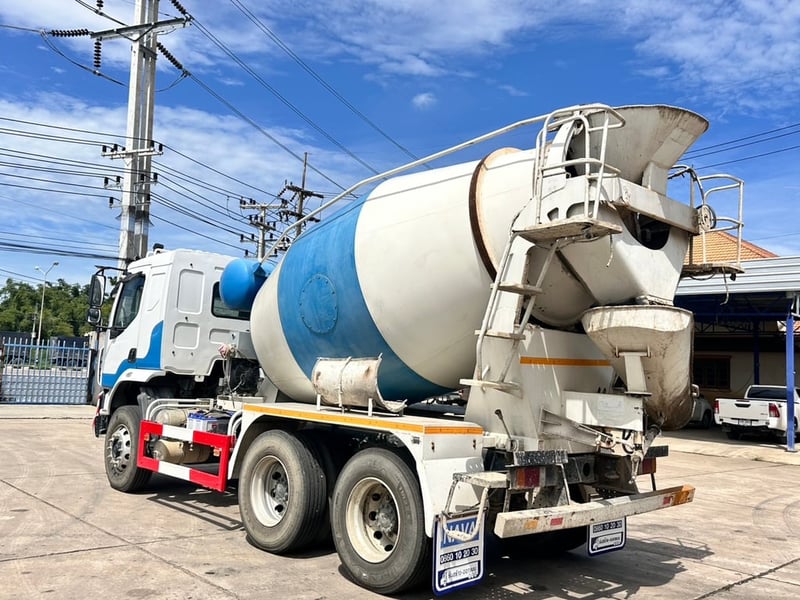 รถโม่ 10ล้อ 