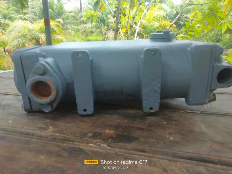 คูลเลอร์เครื่องยนต์เรือ