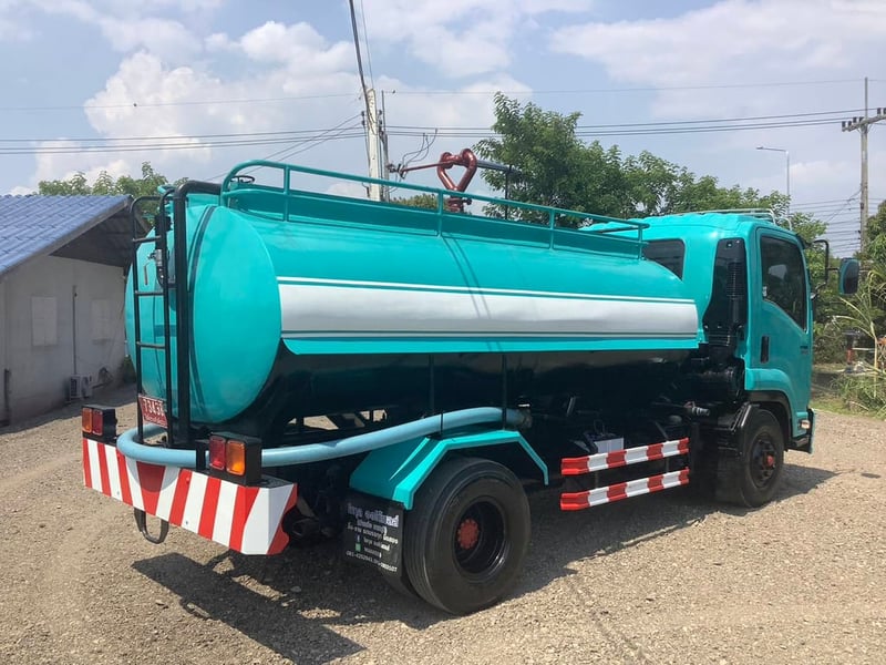 ISUZU FRR 210แรงม้า รถบรรทุก 6ล้อ บรรทุกน้ำ ปี2009