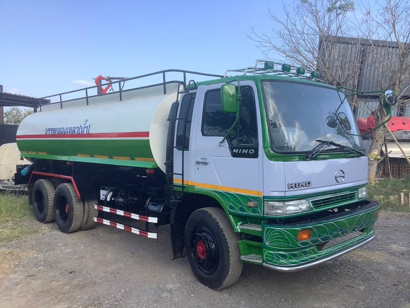 HINO FF 210แรงม้า รถบรรทุก 10ล้อ บรรทุกน้ำ ปี1998