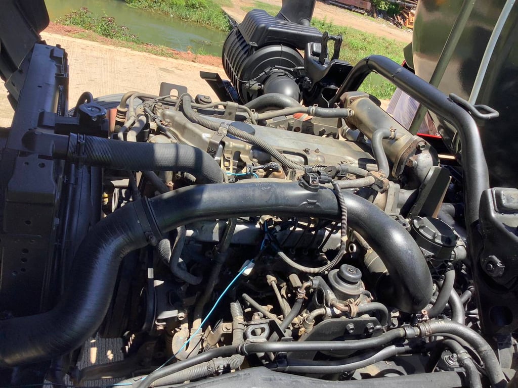 ISUZU FRR 210แรงม้า รถบรรทุก 6ล้อ บรรทุกน้ำ ปี2013 ISUZU FRR 210แรงม้า รถบรรทุก 6ล้อ บรรทุกน้ำ ปี2013