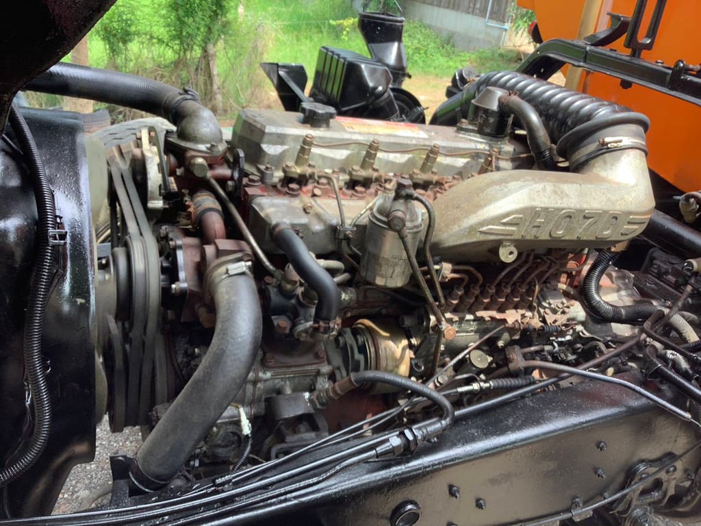 HINO FF 195แรงม้า รถบรรทุก 6ล้อ บรรทุกน้ำ ปี1994 HINO FF 195แรงม้า รถบรรทุก 6ล้อ บรรทุกน้ำ ปี1994