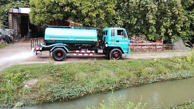 ISUZU FTR 195แรงม้า รถบรรทุก 6ล้อ บรรทุกน้ำ ปี1995