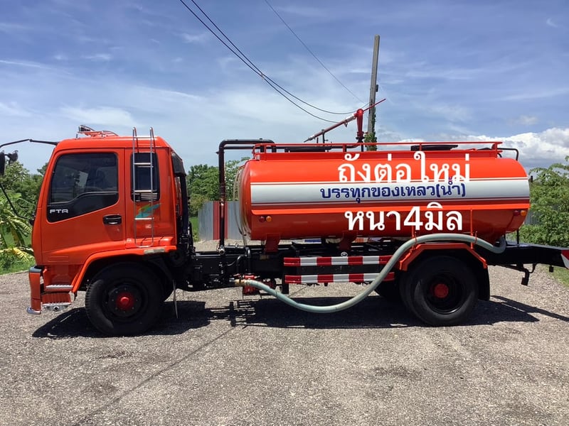 ISUZU FTR 200แรงม้า รถบรรทุก 6ล้อ บรรทุกน้ำ ปี2005 ISUZU FTR 200แรงม้า รถบรรทุก 6ล้อ บรรทุกน้ำ ปี2005