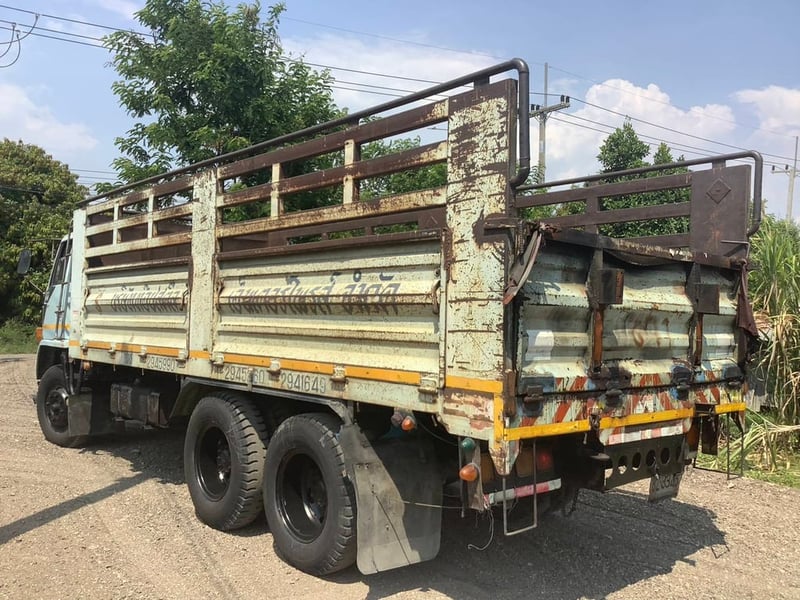 ISUZU FTR 195แรงม้า รถบรรทุก 6ล้อ ดั้มพ์ ปี1995